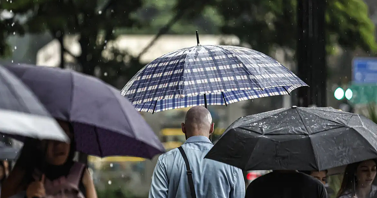 Tempestade deixa 129 mil clientes sem luz na Grande SP