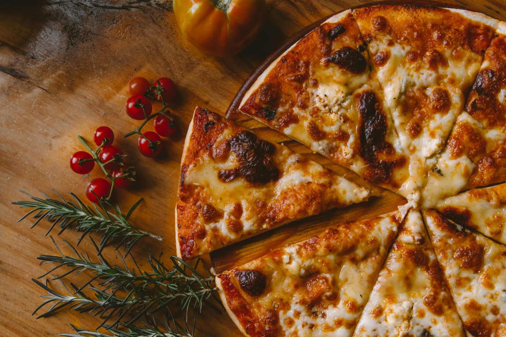 No dia da pizza, descubra como harmonizar diferentes sabores com cerveja