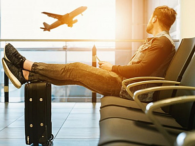 Decolar oferece até 75% OFF em passagens aéreas e hospedagens