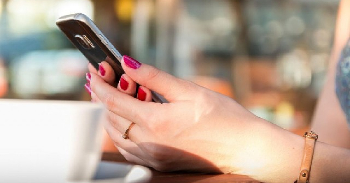Sábado lidera ranking de furtos de celulares no Brasil, revela Fórum de Segurança