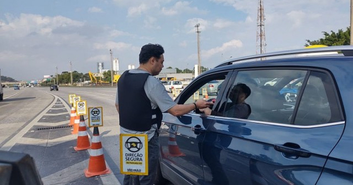 Blitz da Operação Direção Segura Integrada autua 47 motoristas na rodovia Castello Branco