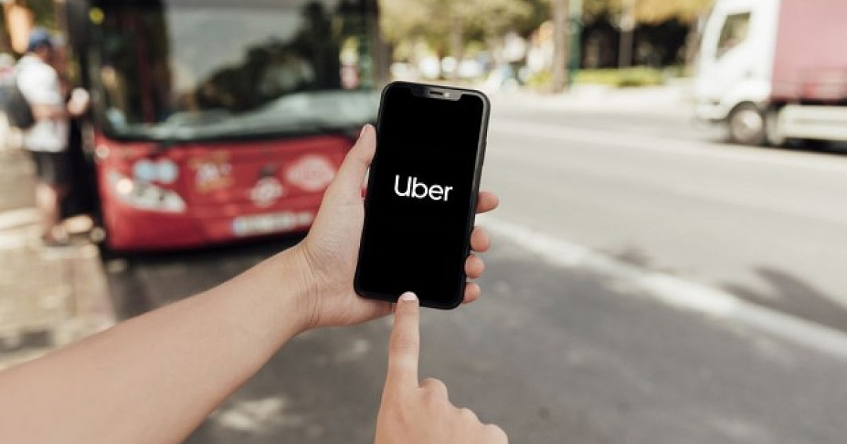Por melhores condições de trabalho, motoristas da Uber e 99 entram em greve
