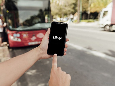 Por melhores condições de trabalho, motoristas da Uber e 99 entram em greve