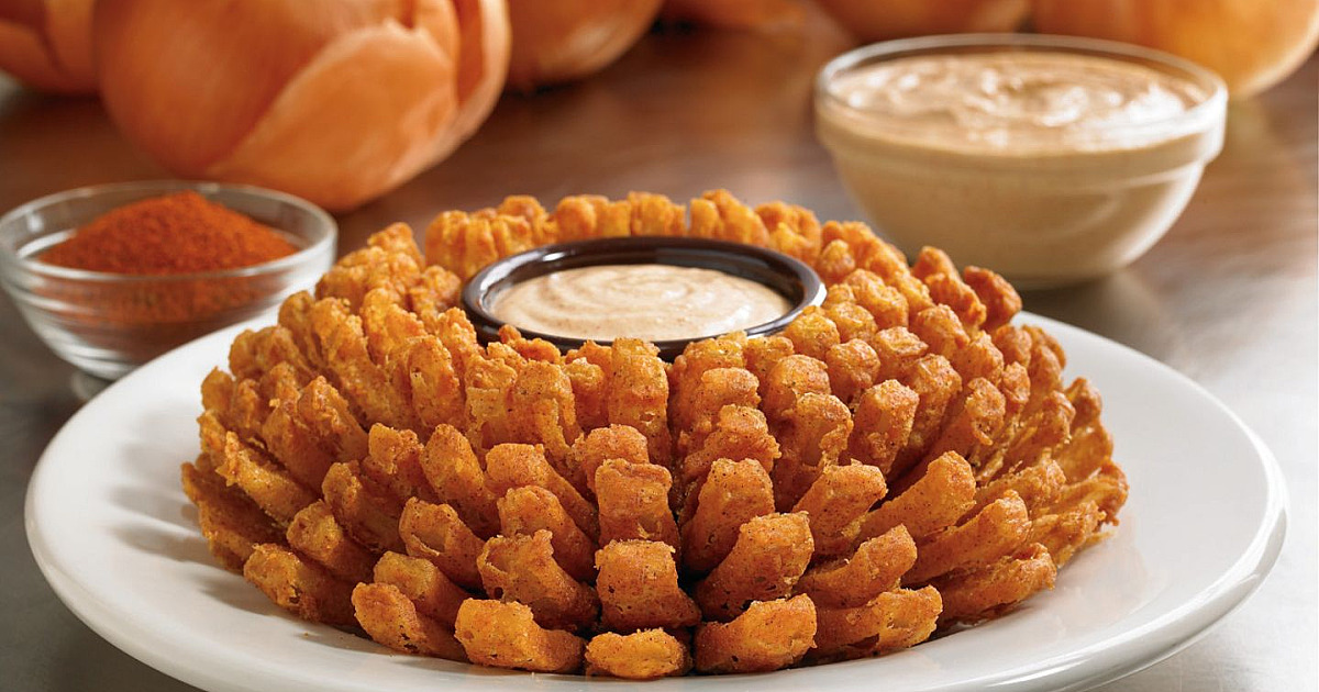 Outback realiza ação beneficente “Bloomin’ Day” nesta quarta-feira (28)