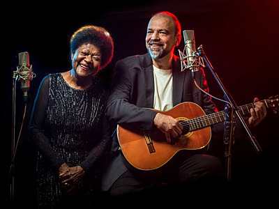 Morador de Alphaville lança CD com Alaíde Costa