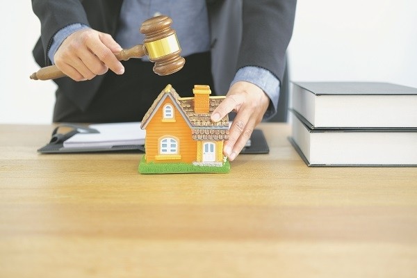 Pessoas físicas são as que mais compram em leilões