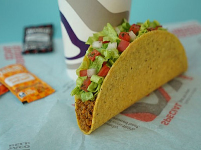 Taco Bell oferece 3 tacos por R$ 9,90 até segunda-feira (30)