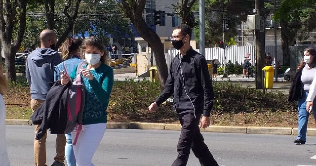 Em Barueri e Parnaíba, taxa de transmissão do vírus está abaixo de 1
