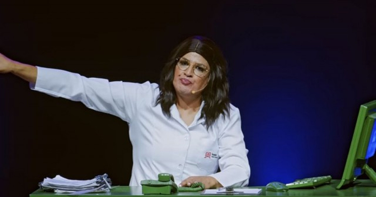 Humorista Diego Besou apresenta seu show "Tô de Plantão 2" em Barueri
