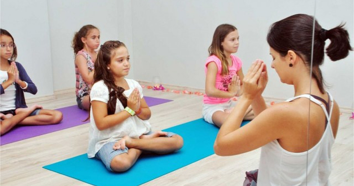 Shopping em Alphaville promove yoga infantil e mini spa neste sábado (29)