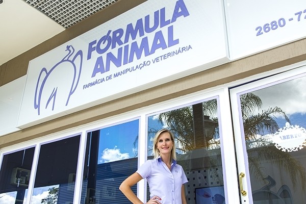 Franquia de medicamentos para pets abre loja em Alphaville