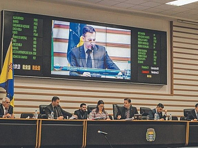 Câmaras iniciam sessões em fevereiro, com público restrito