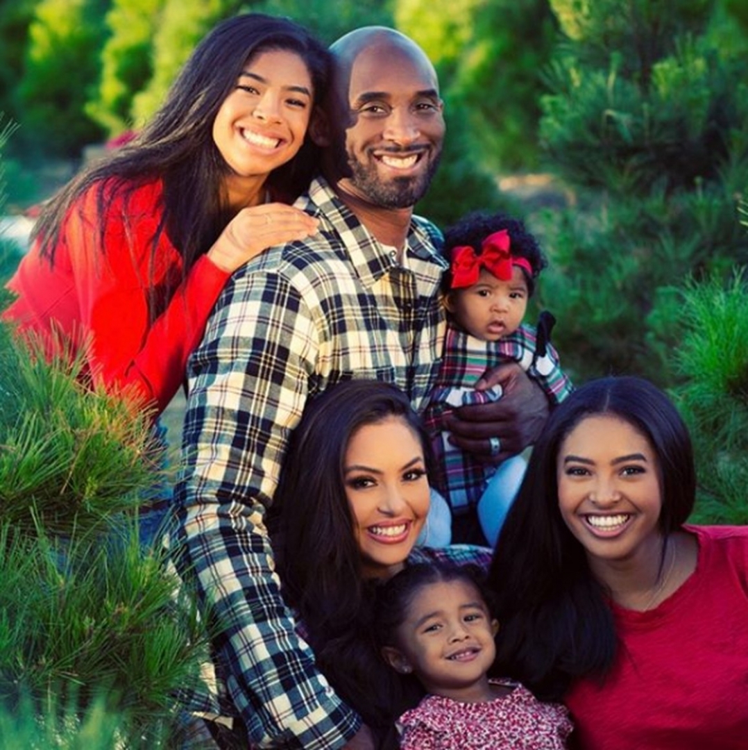 Viúva de Kobe Bryant se manifesta pela primeira vez após morte do ex-jogador e da filha Gianna