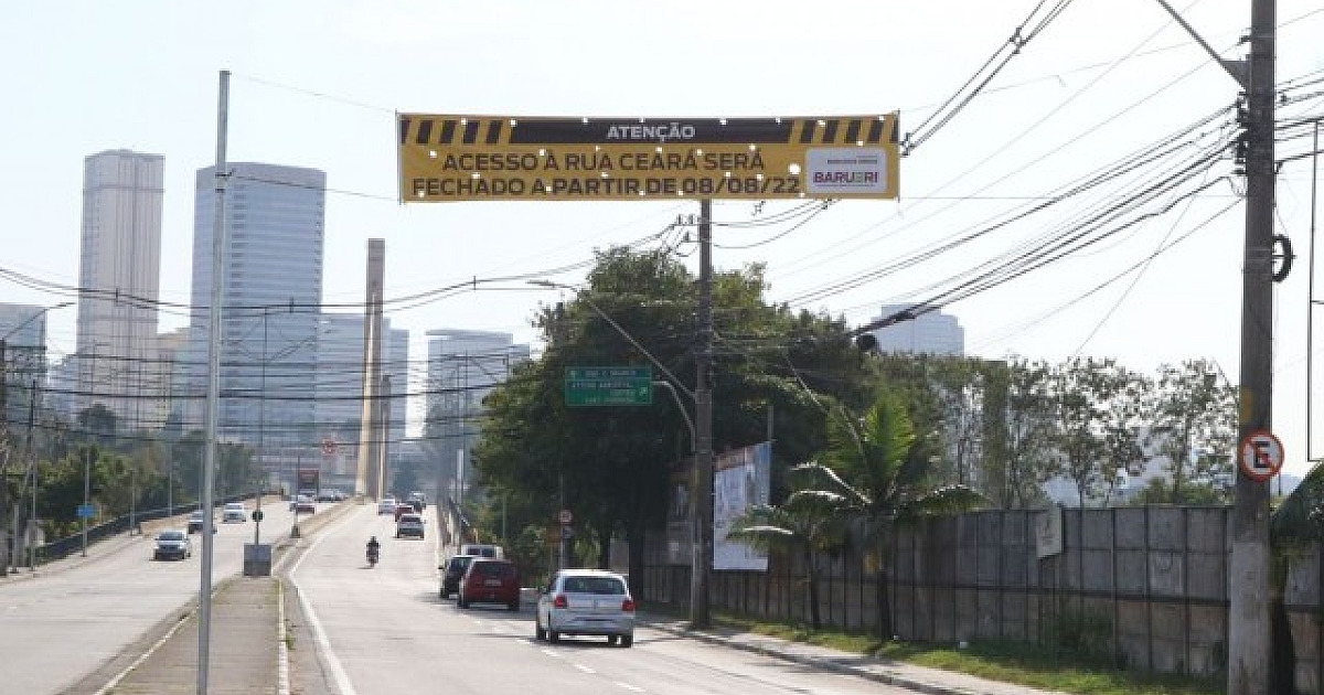 Barueri fecha o acesso à rua Ceará no sentido Alphaville