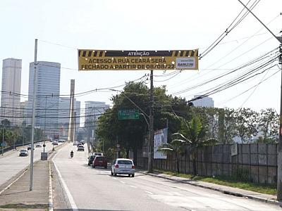 Barueri fecha o acesso à rua Ceará no sentido Alphaville