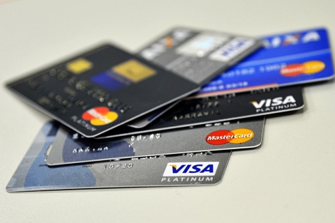 Banco Central avaliará limitar taxa do cartão de crédito