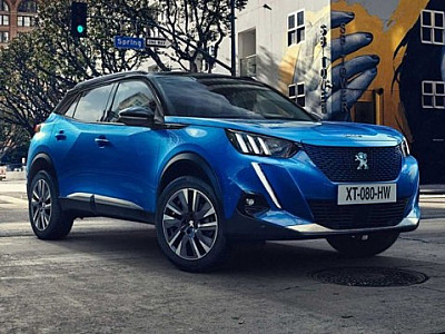 Novo PEUGEOT e-2008 estreia em novembro no Brasil