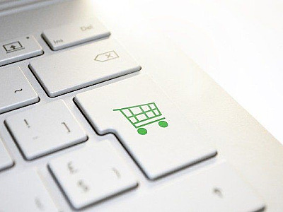 E-commerce perde força após retomada do varejo físico