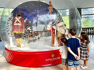 Alpha Square Mall aposta em Natal Nevado com distanciamento e drive-thru solidário