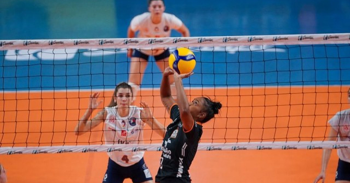 Flor de Ypê Paulistano Barueri perde para o Osasco em jogo pela Superliga de Vôlei