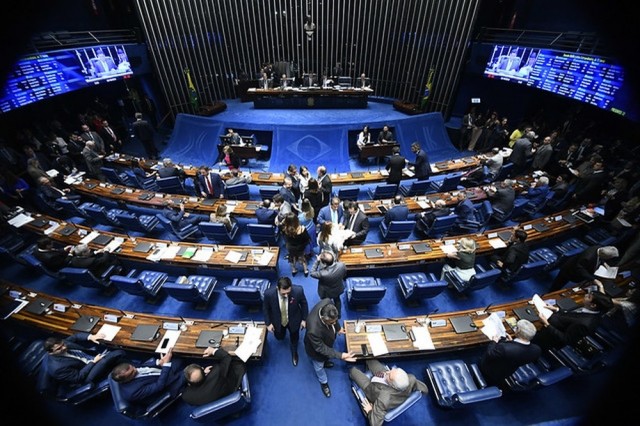 Votação da proposta da Previdência fica para 2ª quinzena