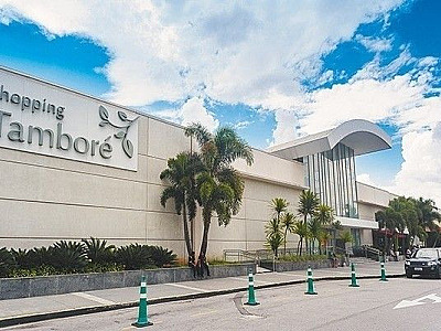 Shopping Tamboré presenteia clientes pelo Drive-thru com kit da Granado