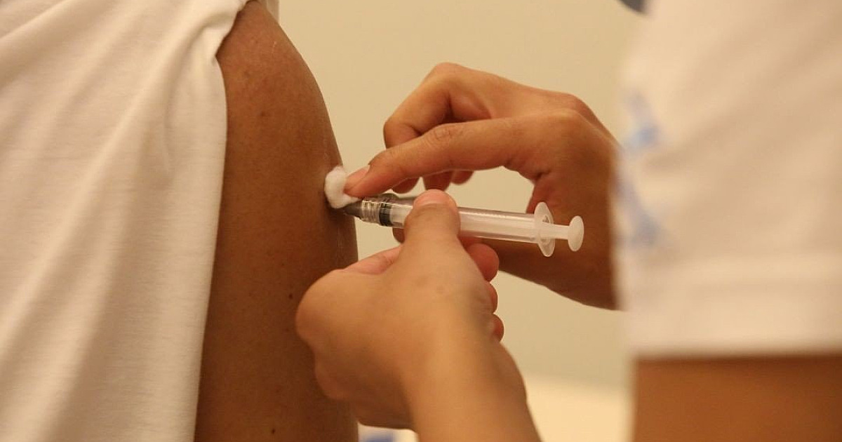 Após recomendação da Anvisa, Barueri suspende imunização de gestantes com comorbidades
