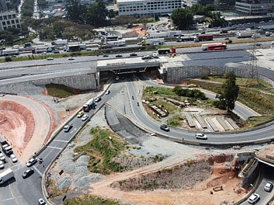 Obra na Castello exigirá interdições na região do Trevo de Alphaville nesta terça (9)