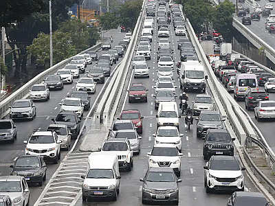 A suspensão não se aplica aos caminhões