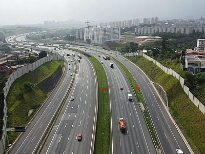 Mais de 1,2 milhão de carros passaram pela rodovia