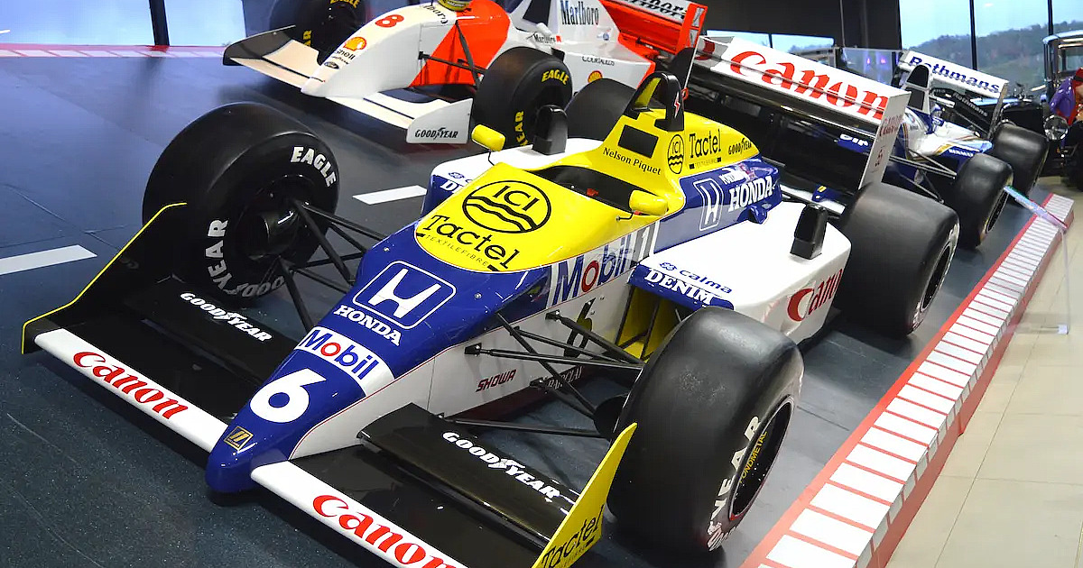 Parque Dream Car inaugura museu de Fórmula 1 com réplicas icônicas e experiências imersivas