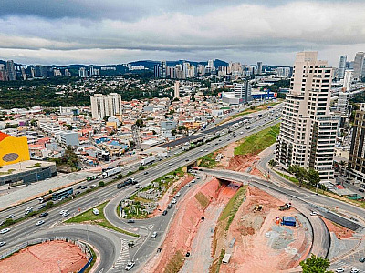 As manhãs devem ser de sol com aumento de nuvens ao longo do dia