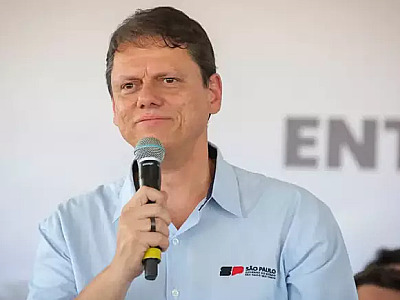 Em nota divulgada nas redes sociais, ele afirmou que permanece focado na administração estadual