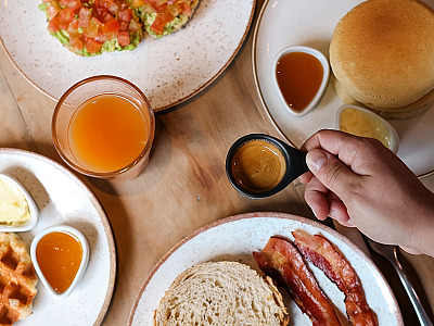 The New York Coffee tem cafés preparados por diferentes métodos e um cardápio completo