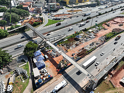 A interdição é temporária e necessária para a implantação de uma nova passarela