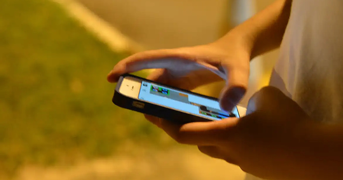 Rolagem infinita será proibida ao público infantil nas redes