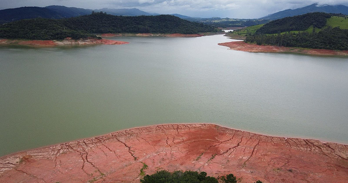 Arsesp mantém corte na pressão da água por 10 horas diárias para preservar sistema