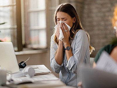 Nesse período aumenta a incidência de alergias, resfriados e irritações nas vias aéreas