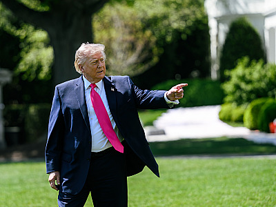O presidente, a primeira-dama e integrantes do governo foram evacuados pelo Serviço Secreto dos Estados Unidos e levados a uma área segura