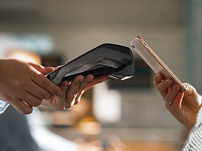 Ativar notificações no celular ajuda a monitorar transações em tempo real