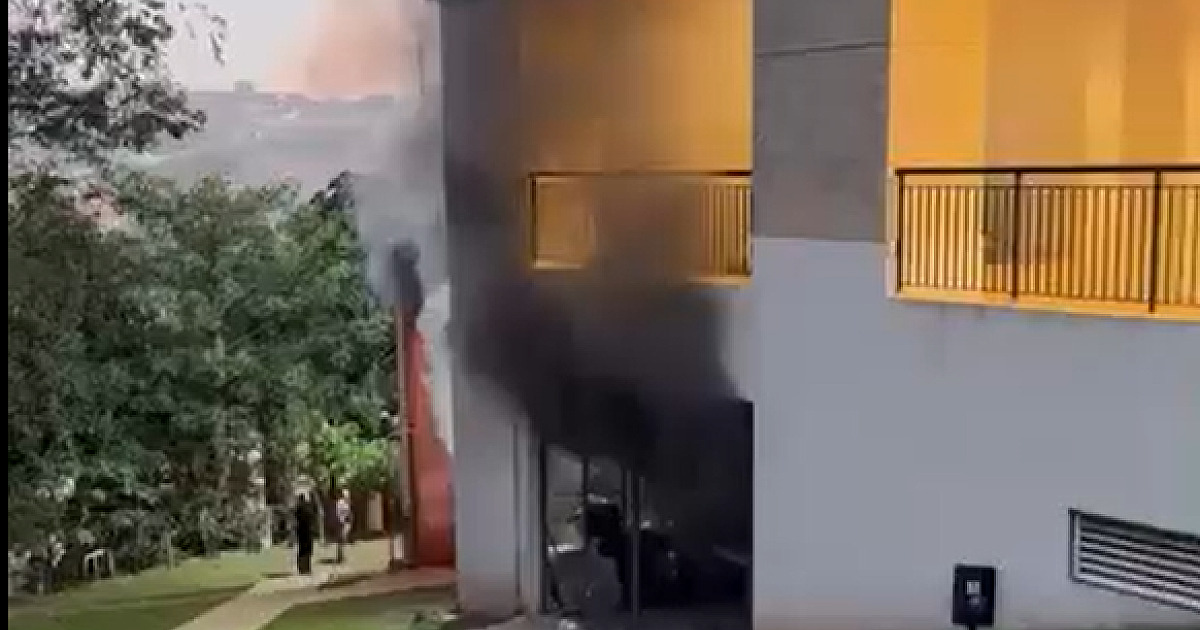 Incêndio mobiliza moradores em condomínio Alpha Vita, em Alphaville