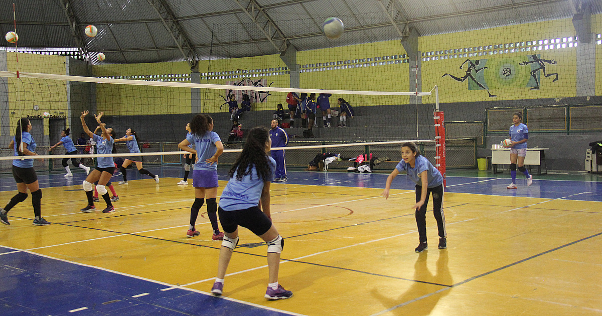 Barueri abre seletiva de vôlei feminino para meninas nascidas em 2014 e 2015