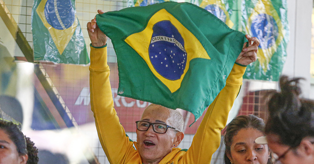 Barueri e Santana de Parnaíba preparam telão para transmitir primeiro jogo do Brasil na Copa