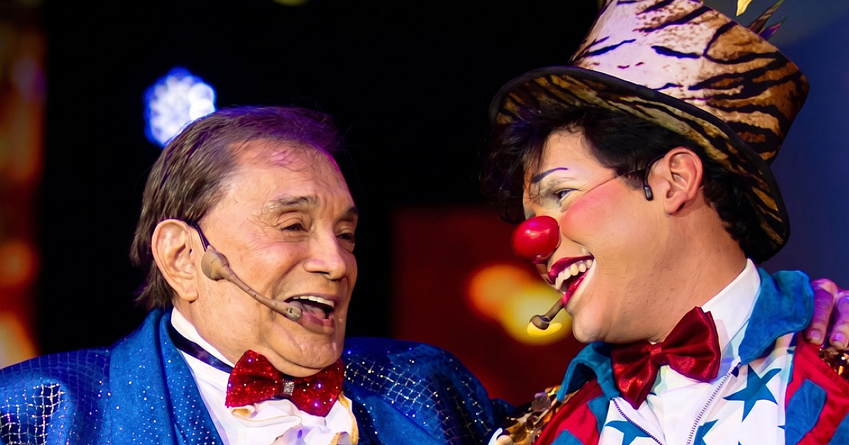 Dedé Santana celebra 90 anos com espetáculo que une circo, música e tecnologia em São Paulo