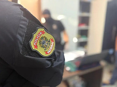 Cerca de 50 policiais participaram da ação