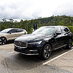 Catarina Fashion Outlet inaugura hub com 20 carregadores para carros elétricos