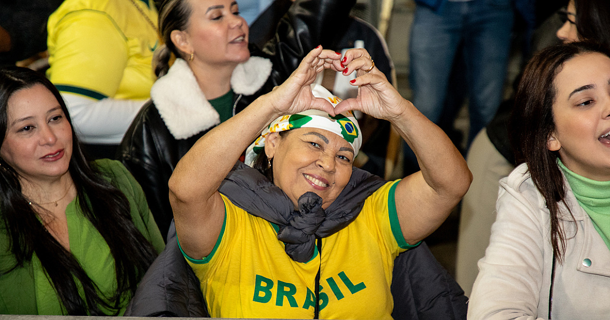 Brasil encara a Noruega nas oitavas da Copa neste domingo (5)