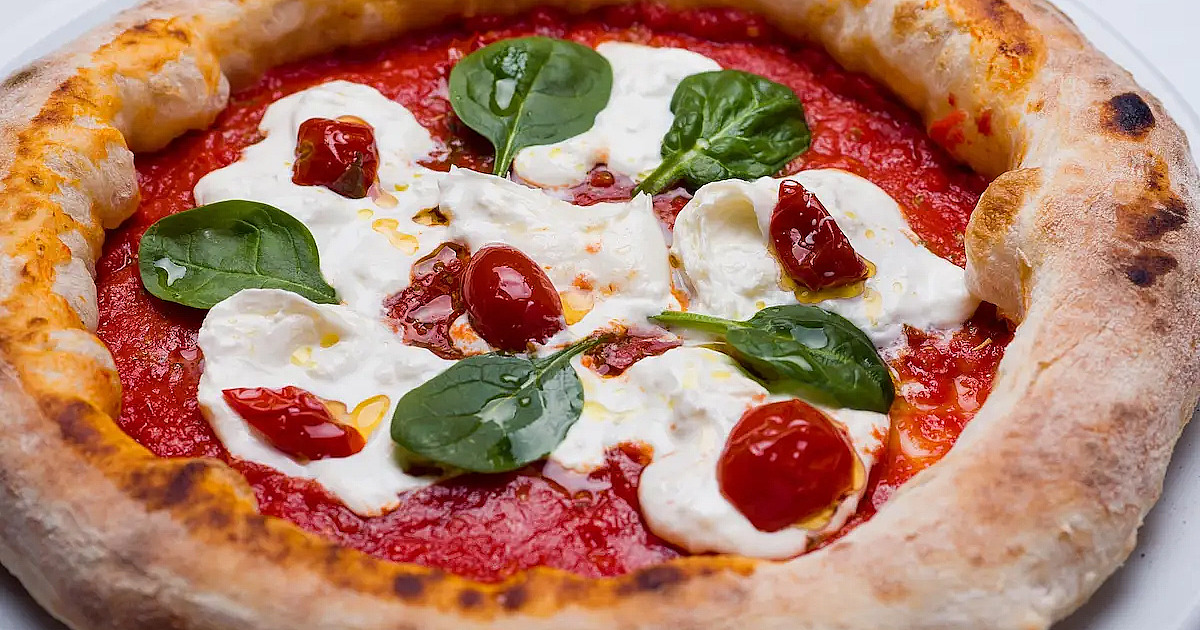Dia da pizza: Brasil produz 3,3 milhões por dia e confirma paixão nacional pelo prato