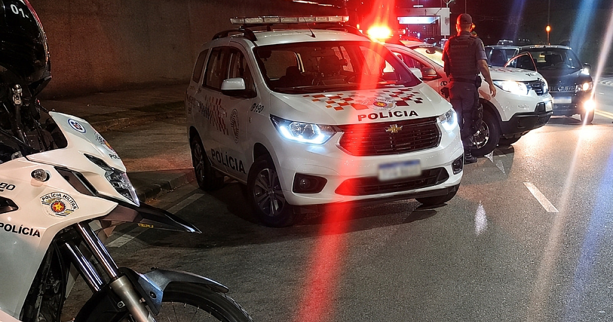 PM realiza operação de bloqueio no Tamboré