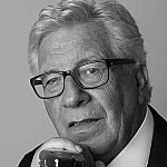 Morre o cantor italiano Peppino di Capri, ícone da música romântica